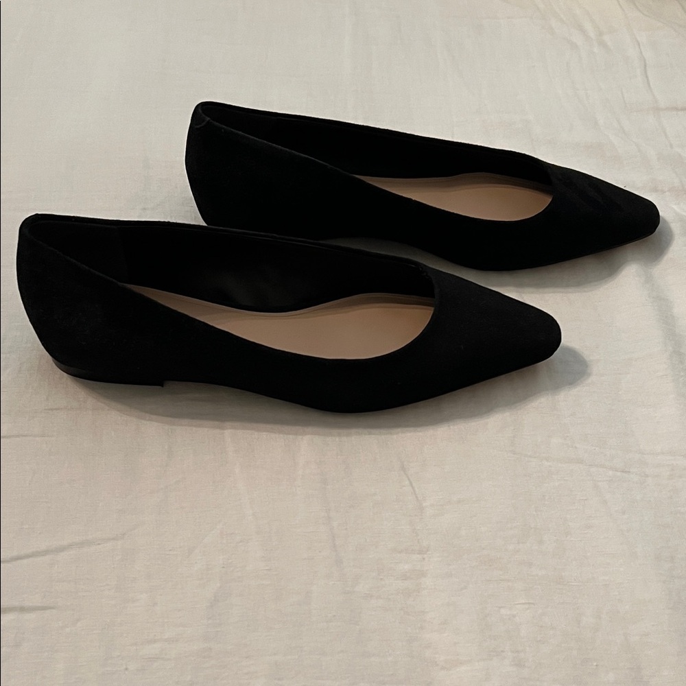 Banana Republic Black Suede Flats, size 8.5 - Picture 3 of 8